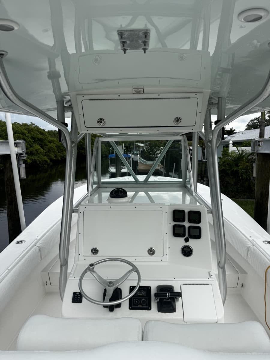 2006 Regulator 32FS - Photo 8