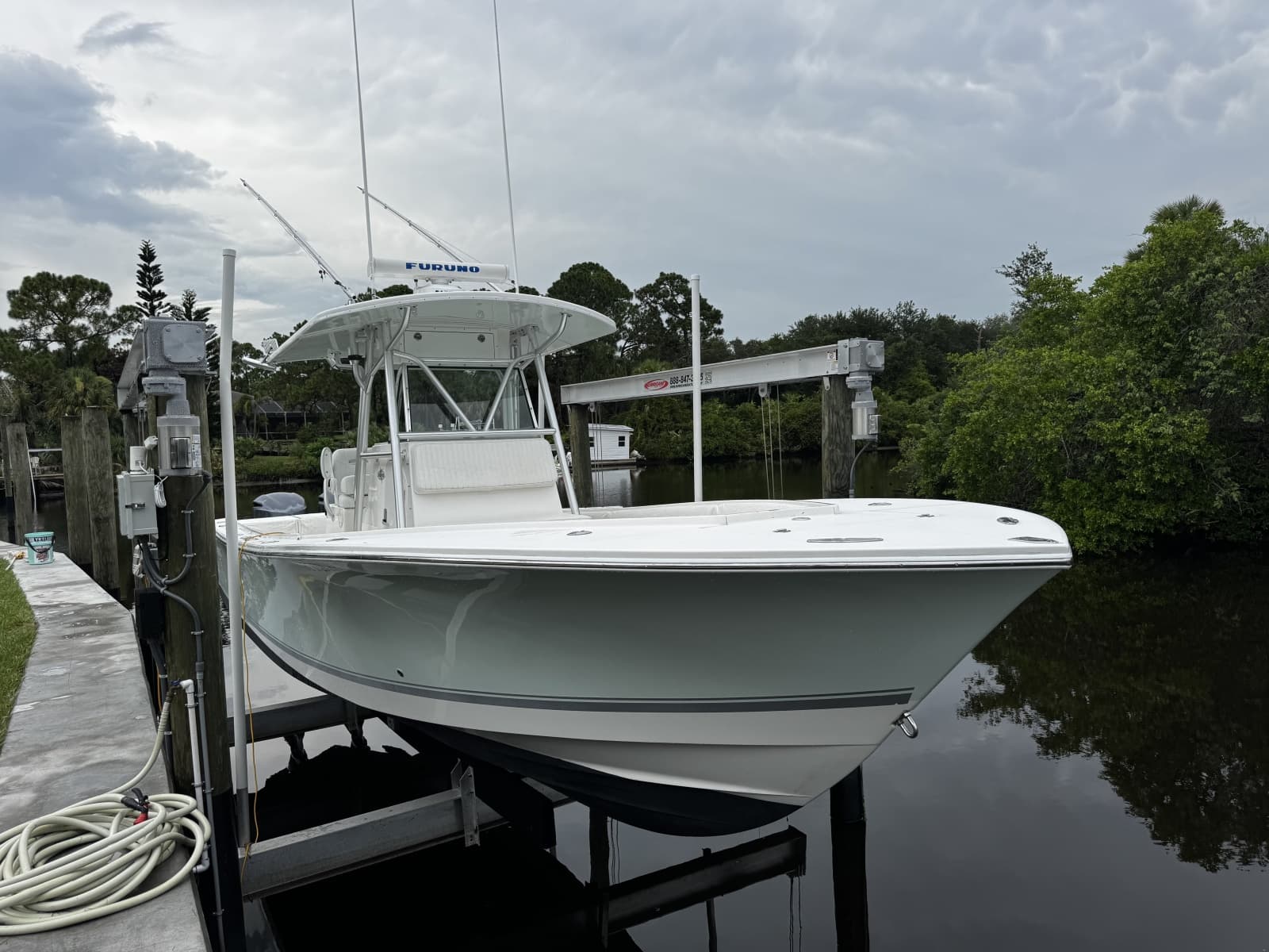 2006 Regulator 32FS - Photo 1