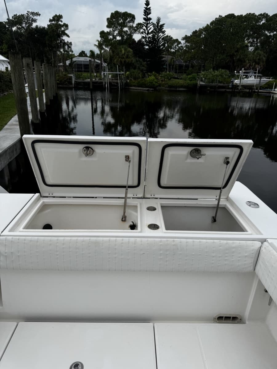 2006 Regulator 32FS - Photo 25