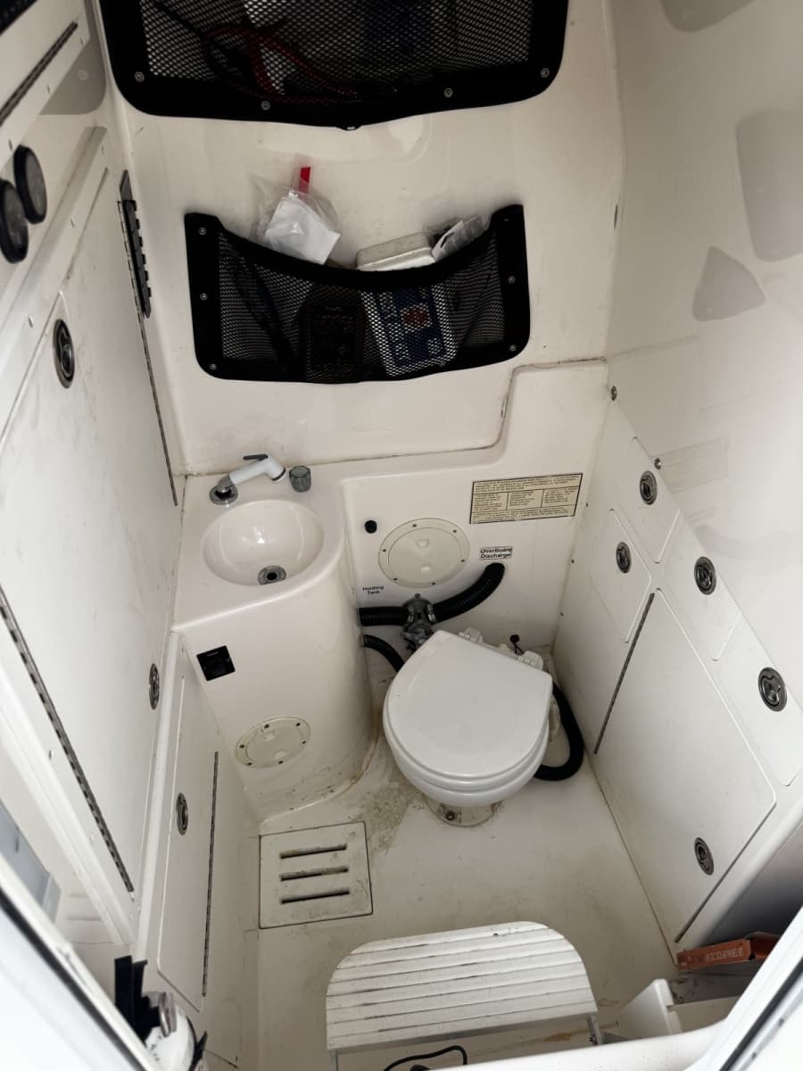 2006 Regulator 32FS - Photo 31