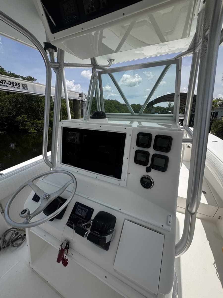2006 Regulator 32FS - Photo 6