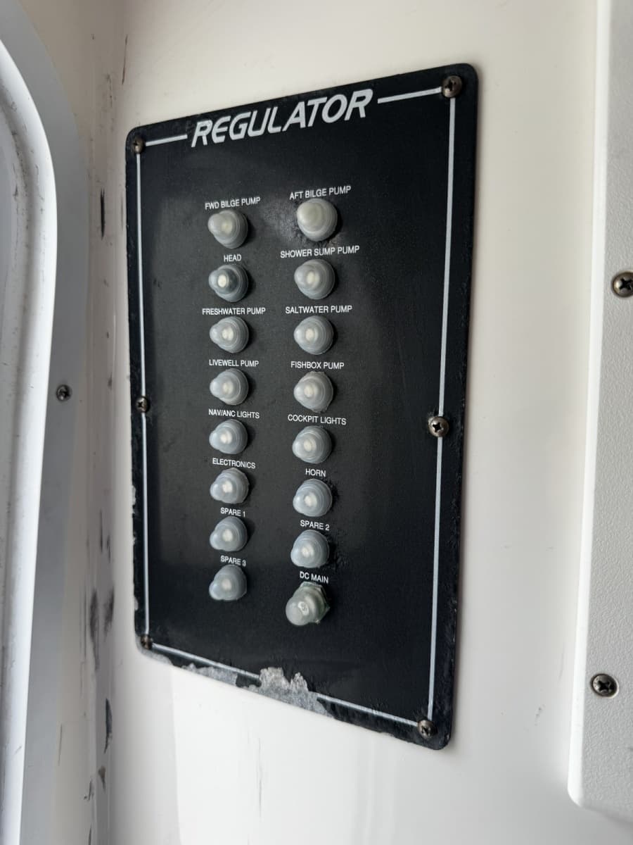 2006 Regulator 32FS - Photo 29