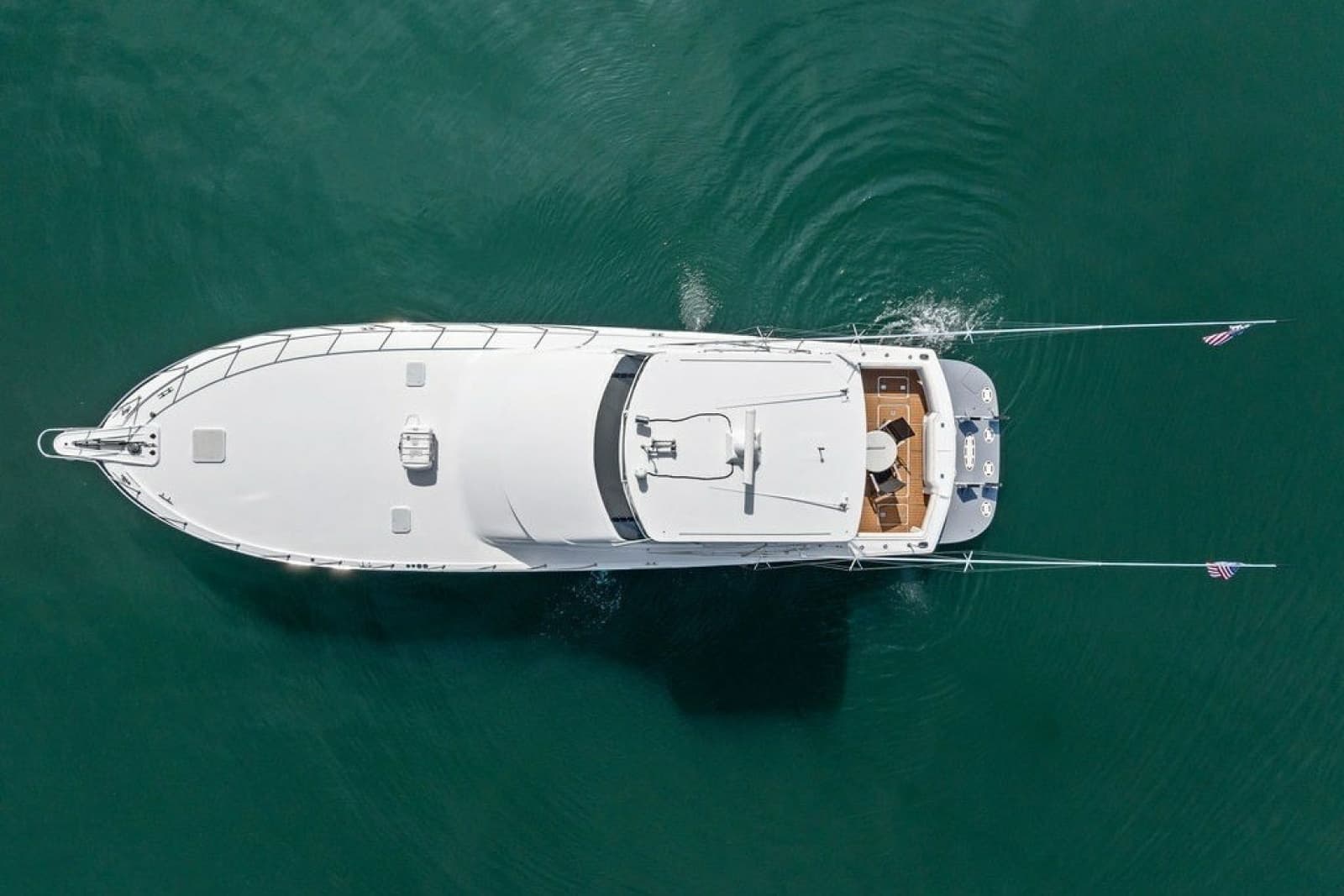 1999 Hatteras 60 Convertible - Photo 10