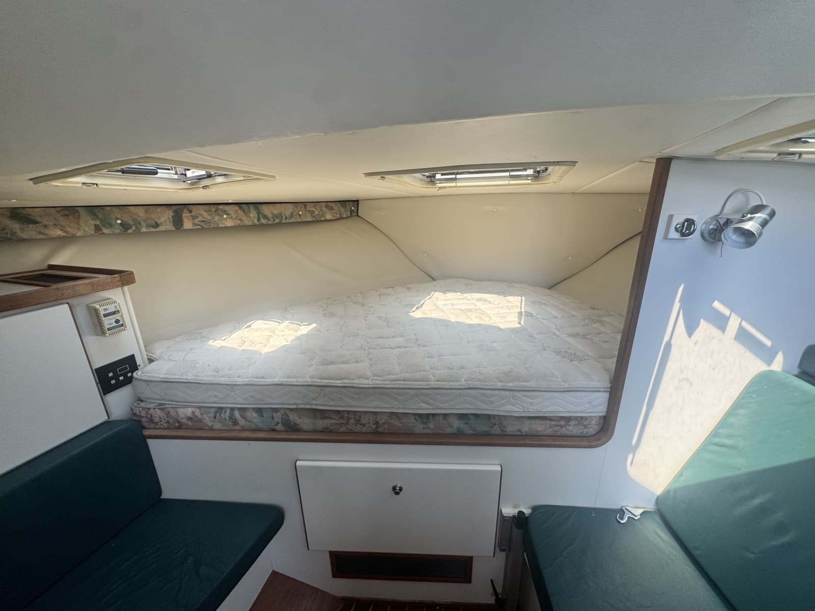 1996 Pursuit 3000 Offshore Express - Photo 16