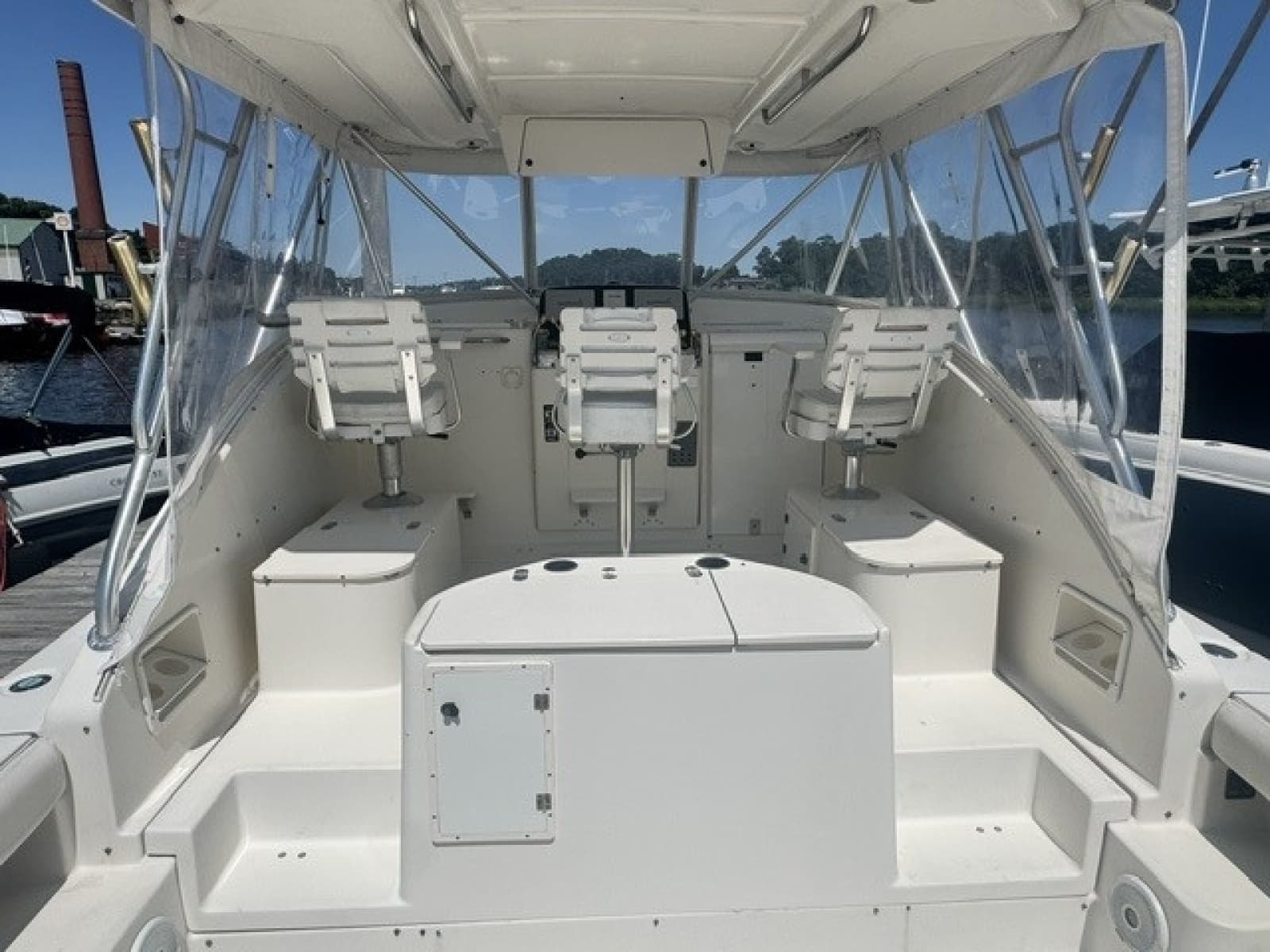 1996 Pursuit 3000 Offshore Express - Photo 12