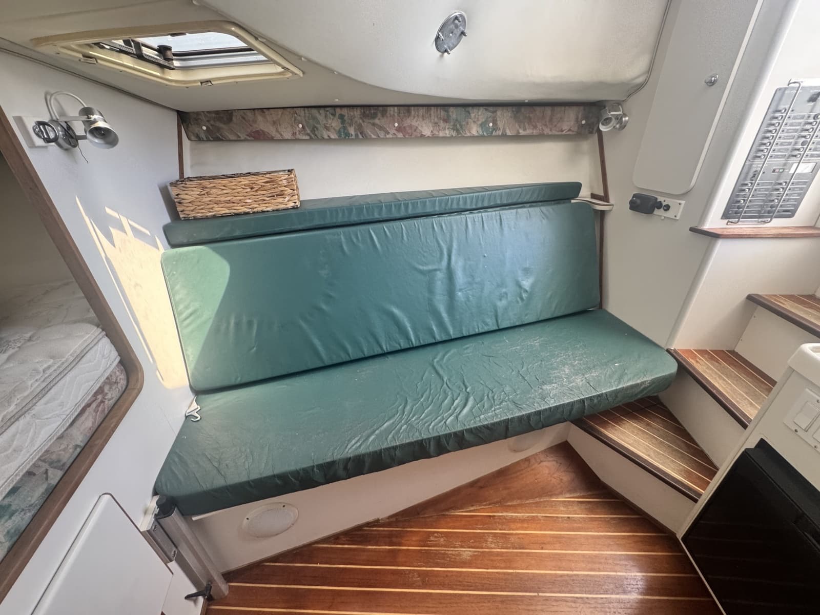 1996 Pursuit 3000 Offshore Express - Photo 18