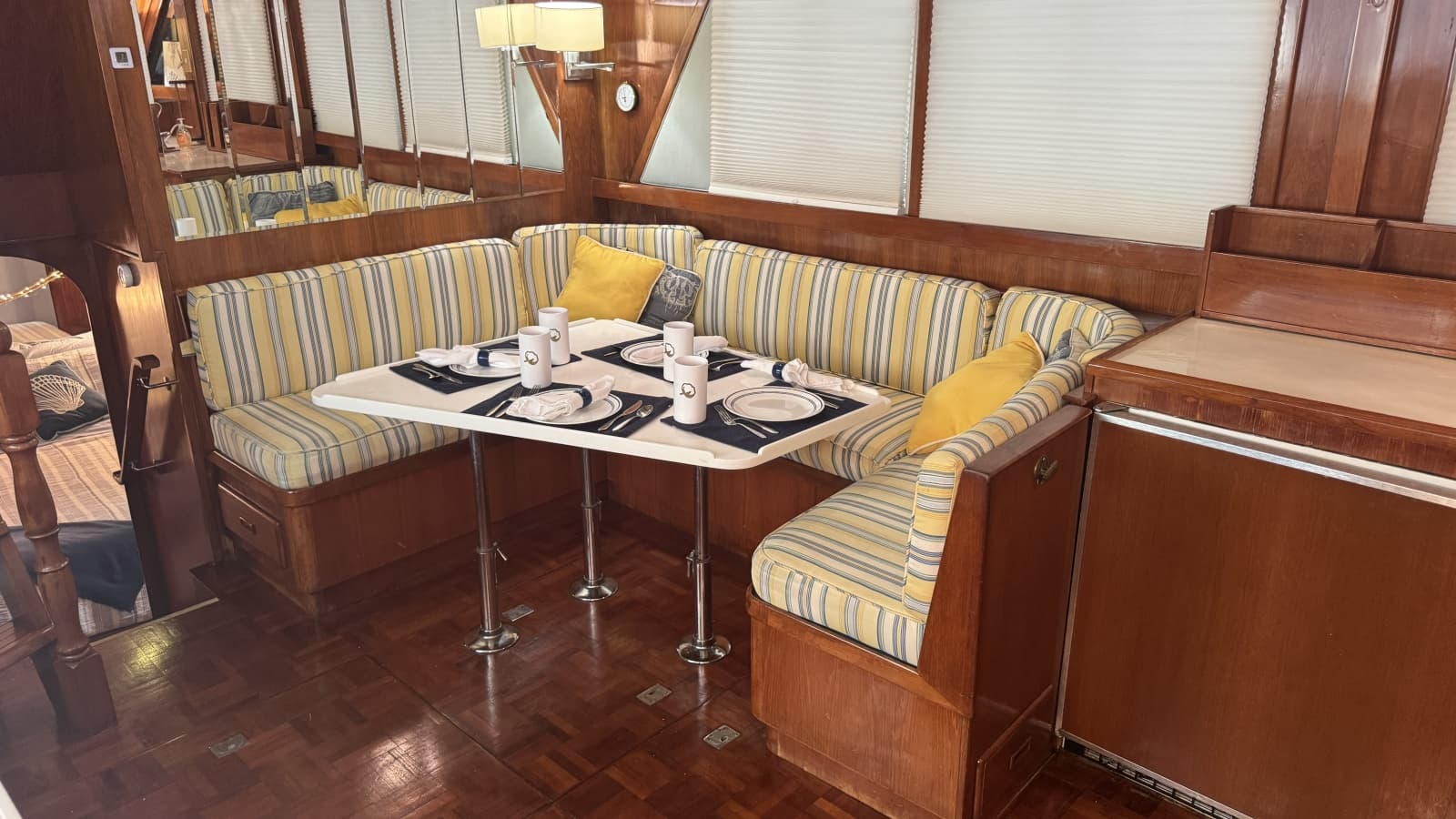 1985 Jefferson 48 Cockpit Motoryacht - Photo 30