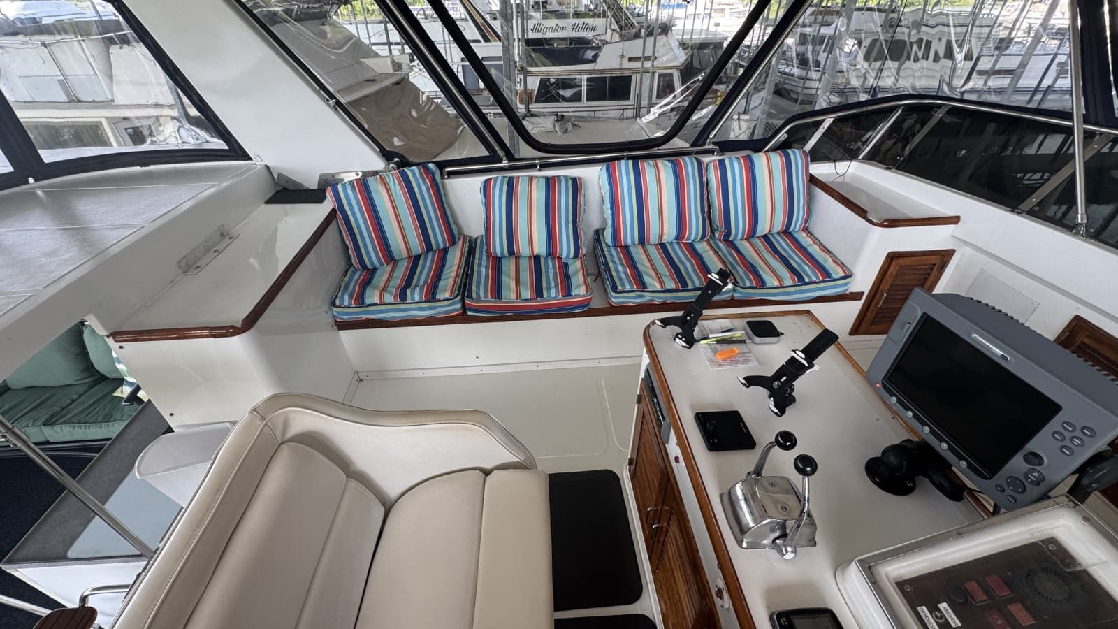 1985 Jefferson 48 Cockpit Motoryacht - Photo 24