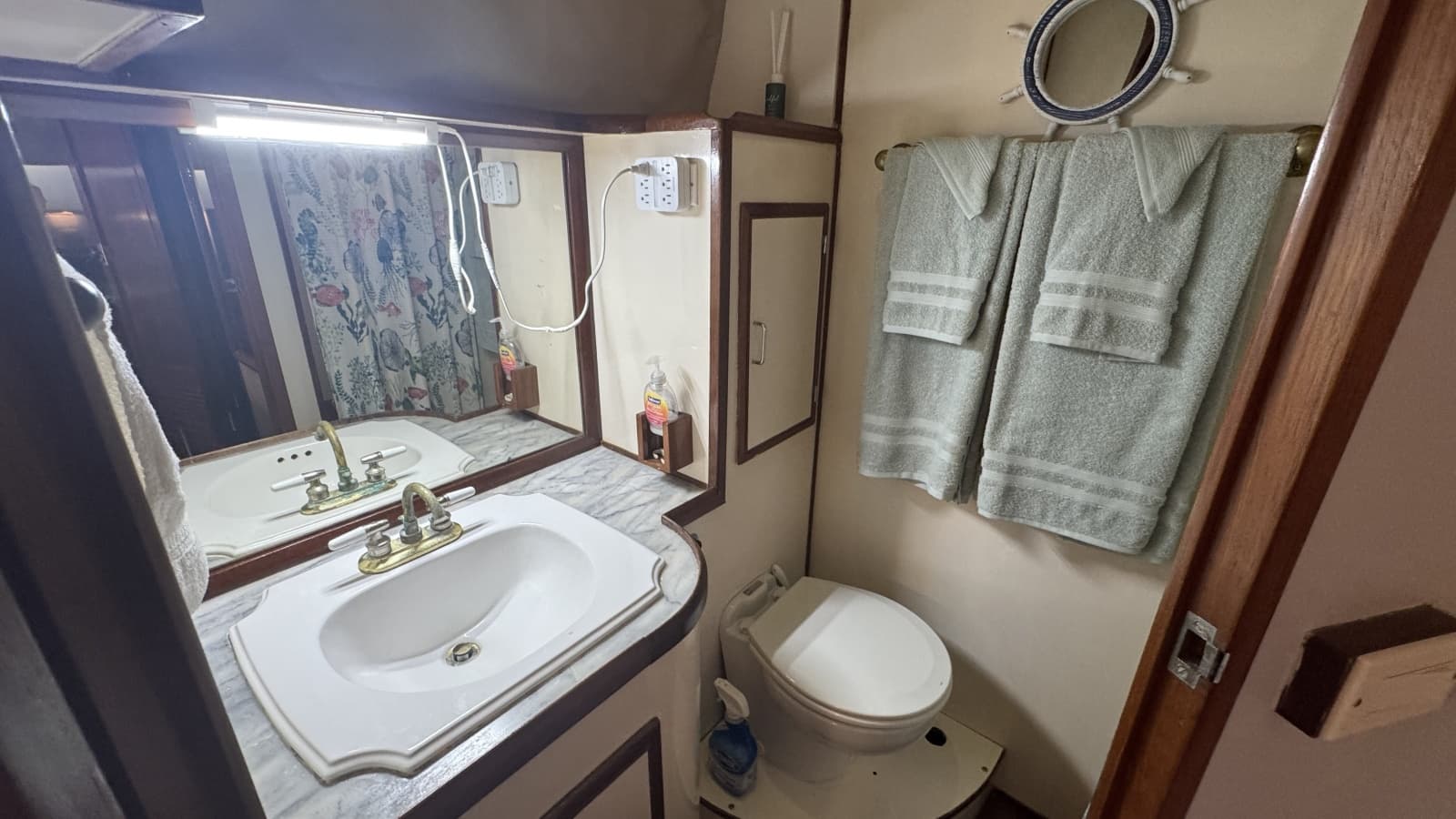 1985 Jefferson 48 Cockpit Motoryacht - Photo 55