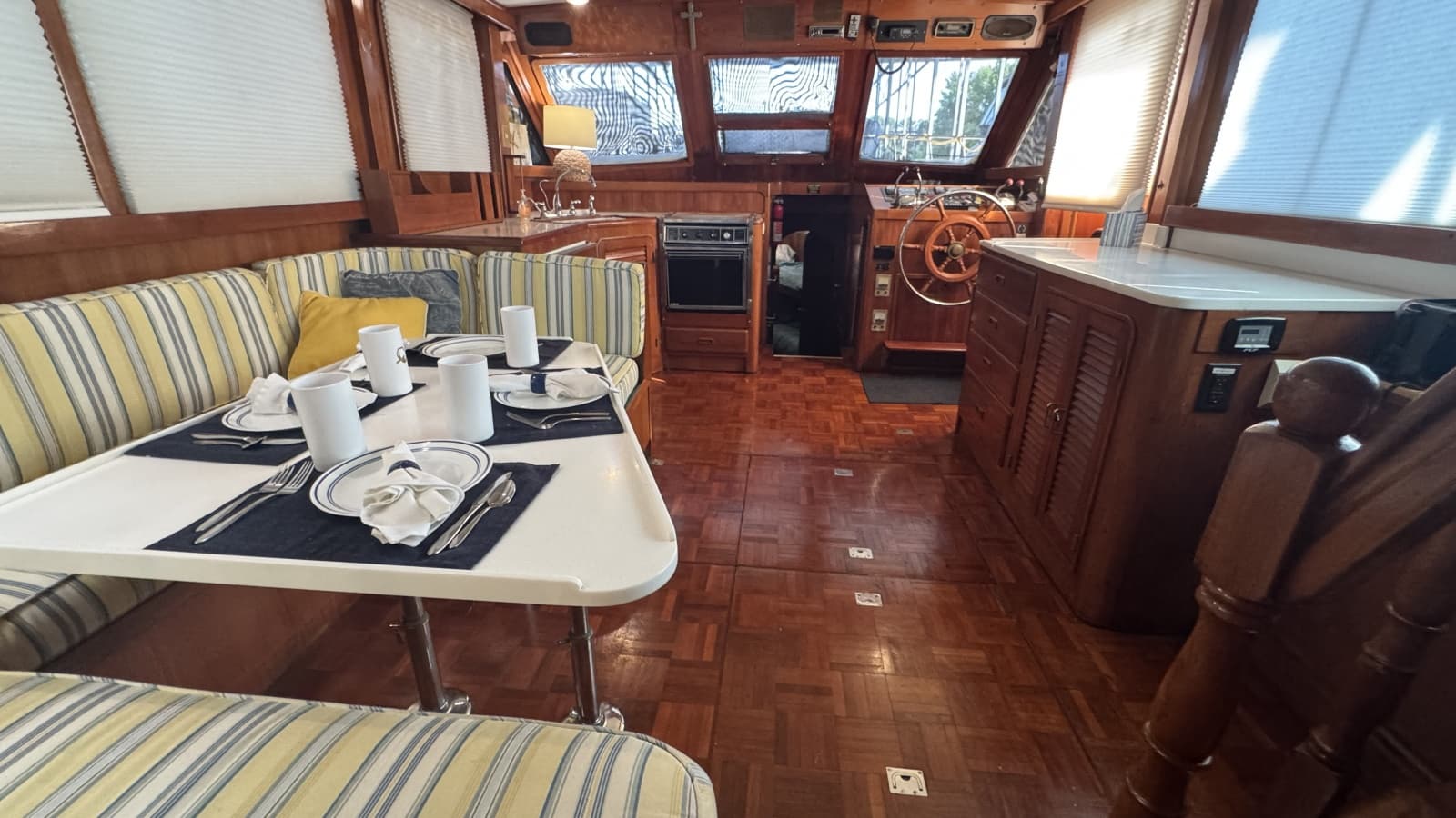 1985 Jefferson 48 Cockpit Motoryacht - Photo 28