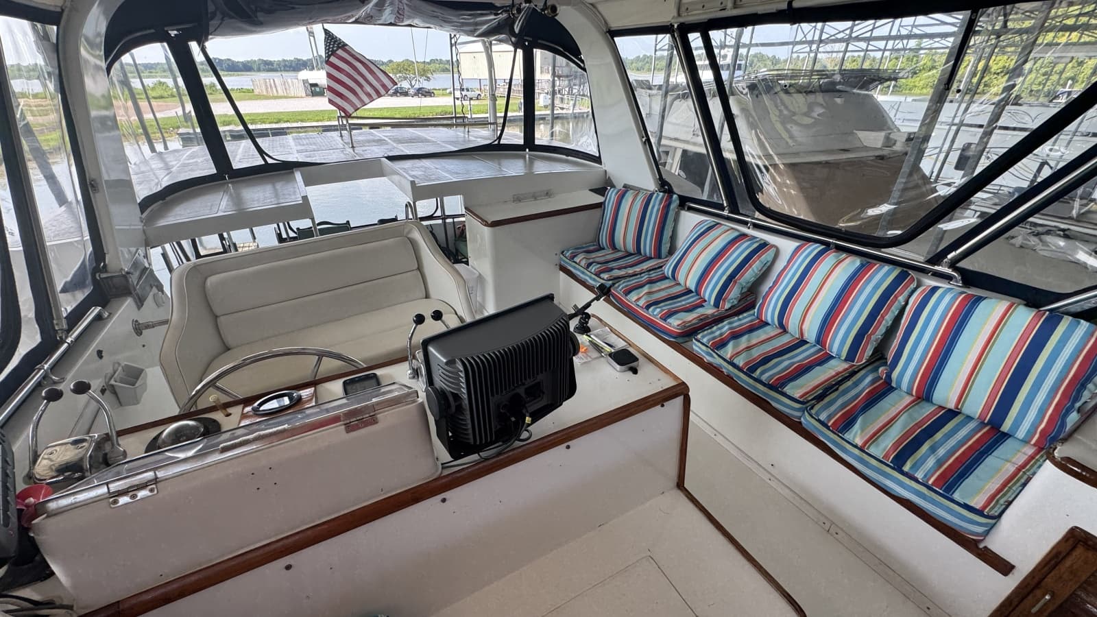 1985 Jefferson 48 Cockpit Motoryacht - Photo 26
