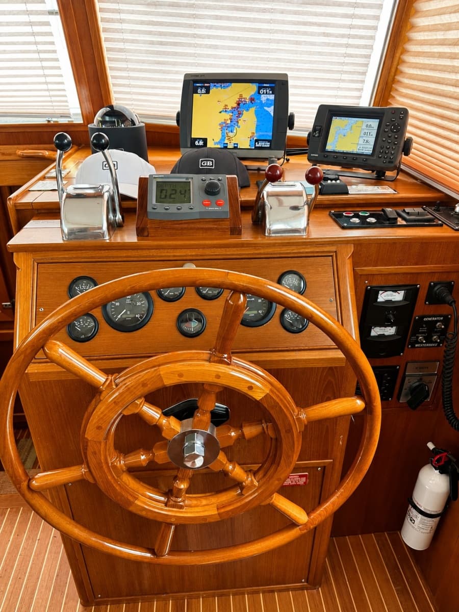 2004 Grand Banks 46 Classic - Photo 5
