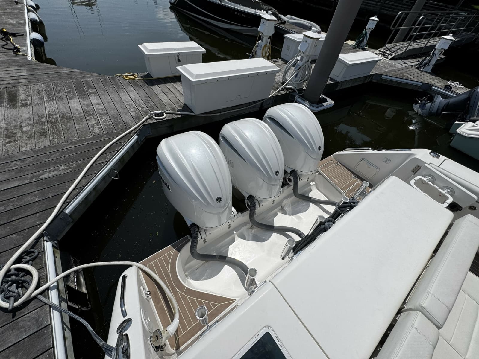 2022 Pursuit OS 385 Offshore - Photo 11
