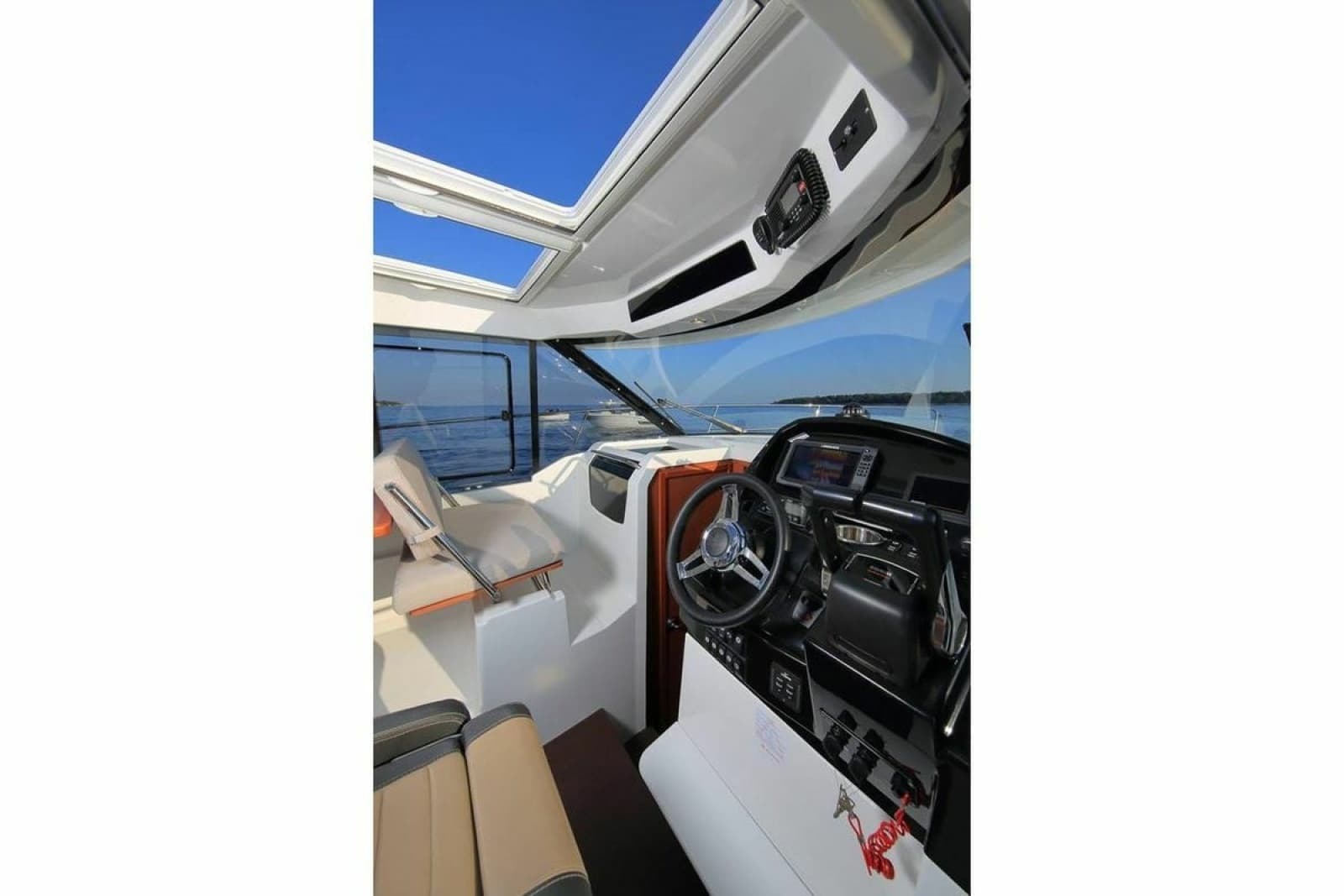 2024 Jeanneau NC WEEKENDER 895 - Photo 10