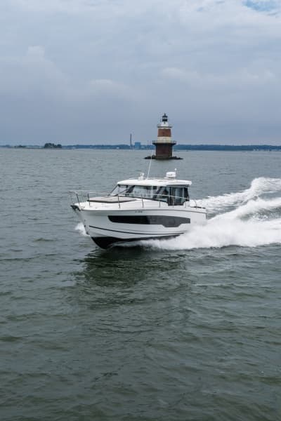 2023 Jeanneau NC 1095 Weekender - Photo 8