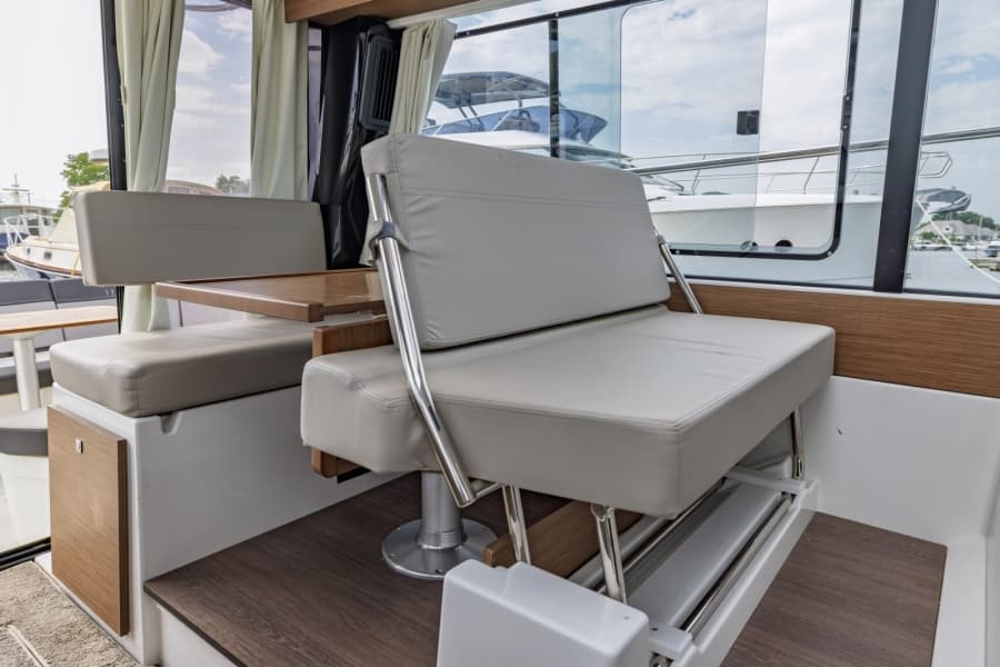 2023 Jeanneau NC 1095 Weekender - Photo 37