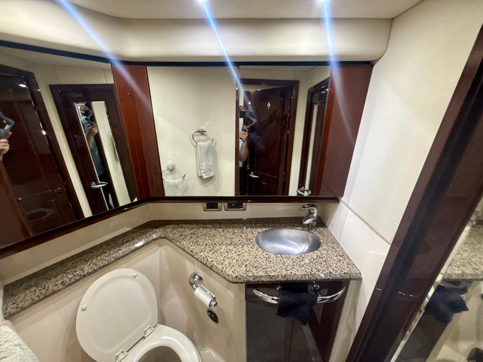 2007 Sea Ray 58 SEDAN BRIDGE - Photo 22