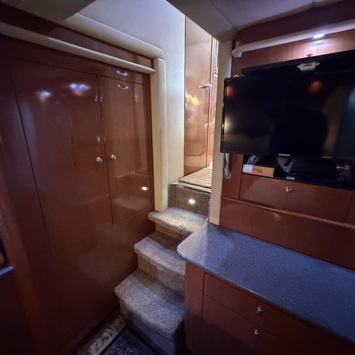 2002 Sea Ray 480 Motor Yacht - Photo 76