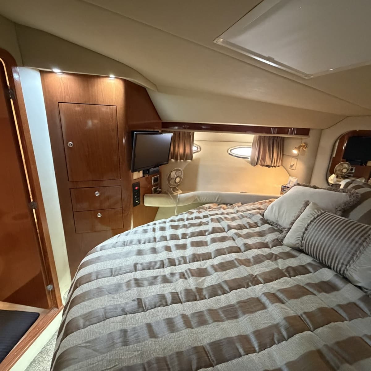 2002 Sea Ray 480 Motor Yacht - Photo 55