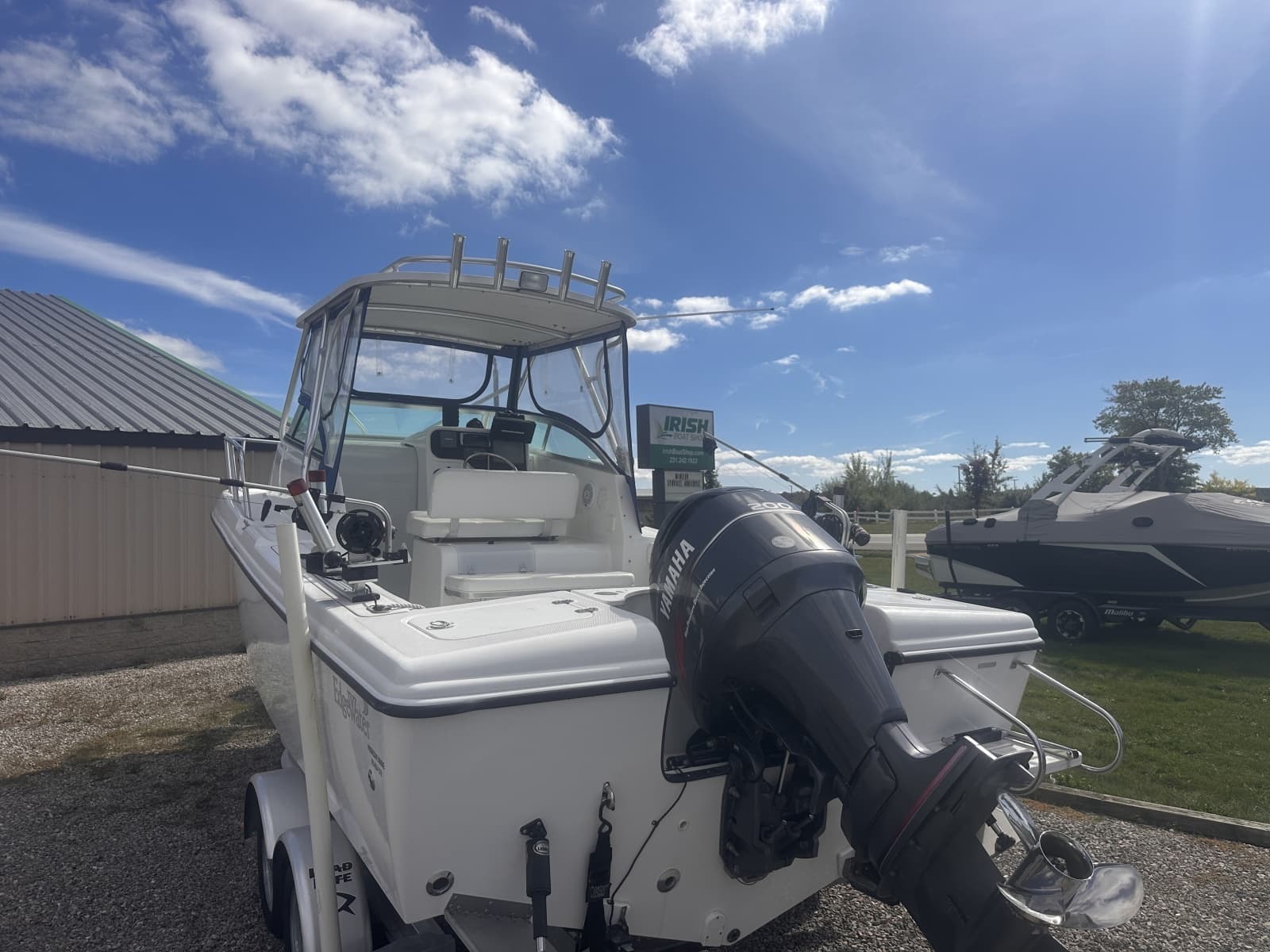 2001 Edgewater 255 Express - Photo 6