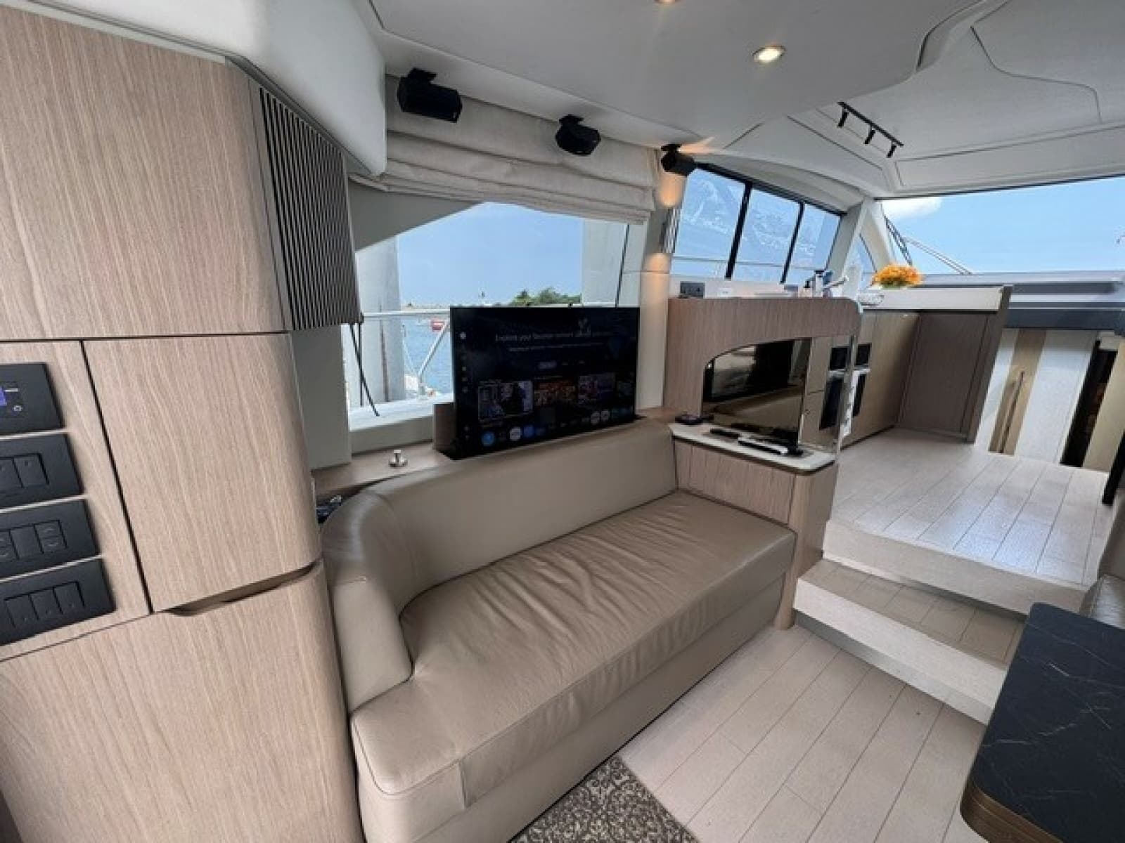 2023 Azimut 50FLY - Photo 16