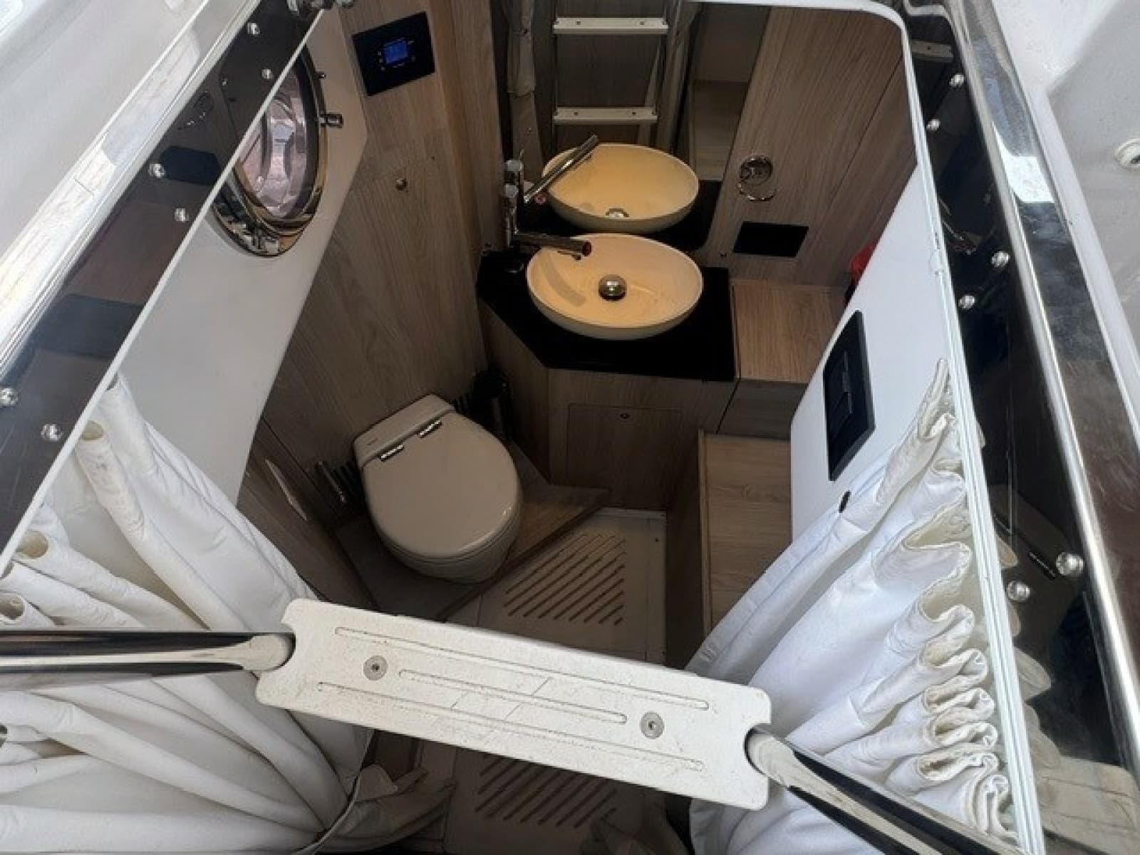 2023 Azimut 50FLY - Photo 10