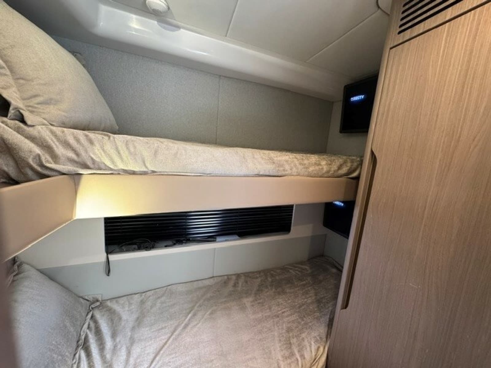 2023 Azimut 50FLY - Photo 30