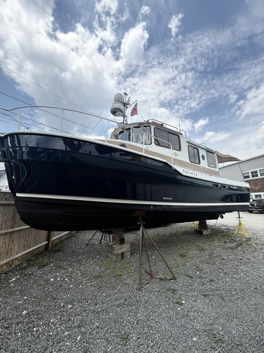 2013 Ranger Tugs R-31 S - Photo 1