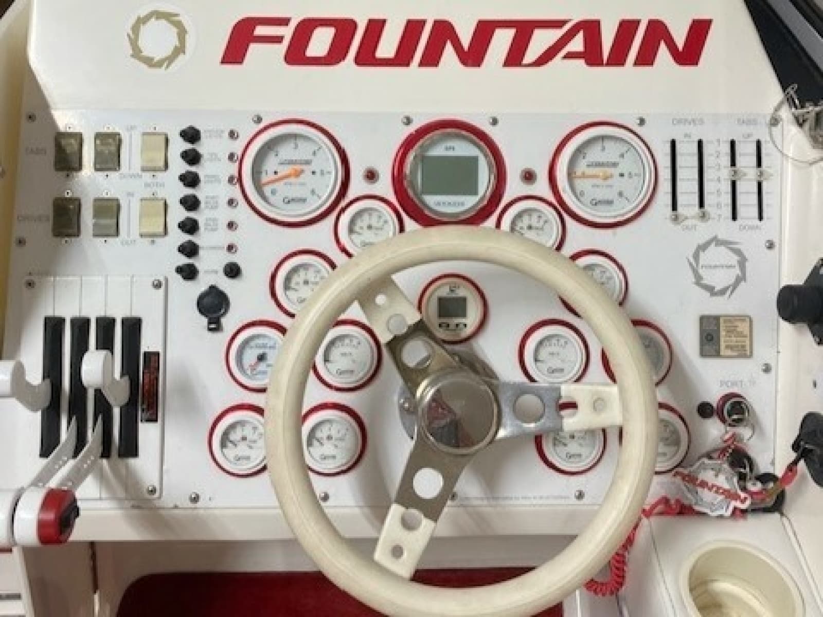 2001 Fountain  - Photo 10