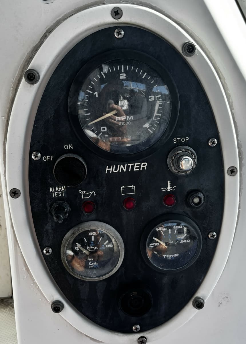 1999 Hunter 410 - Photo 32
