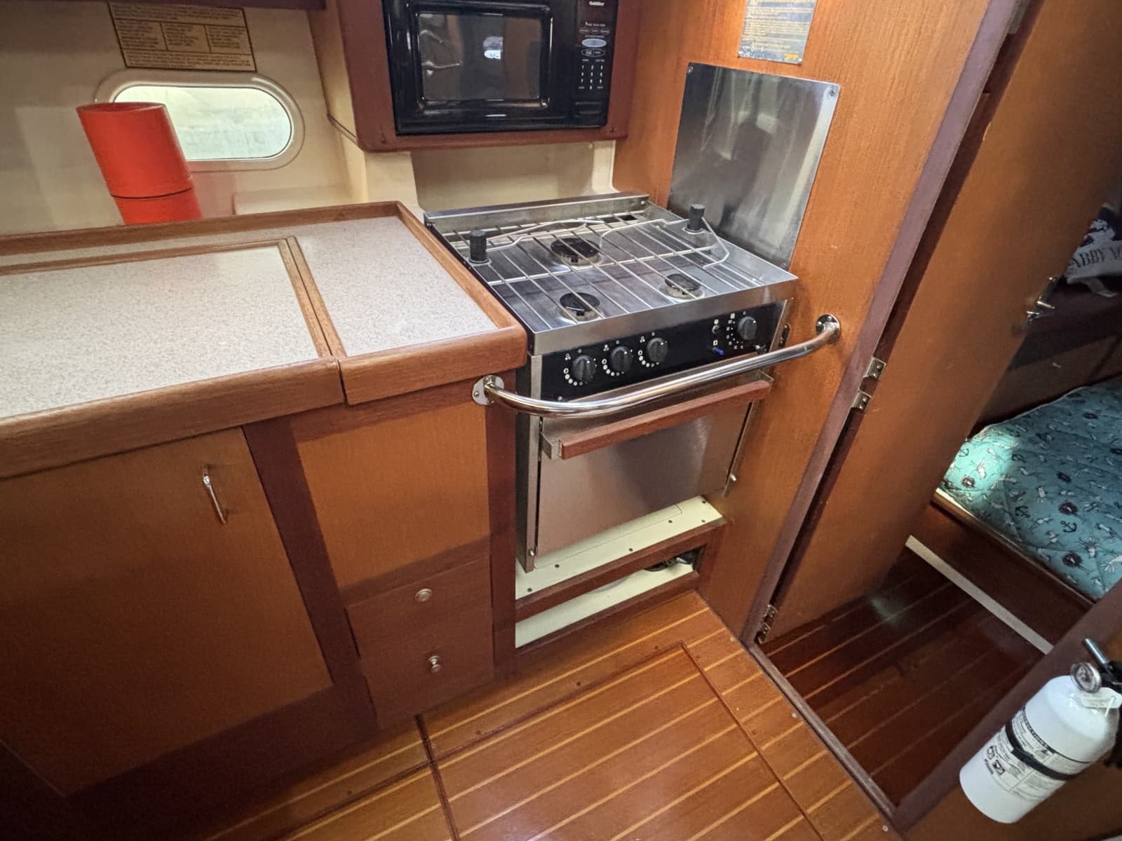 1999 Hunter 410 - Photo 19
