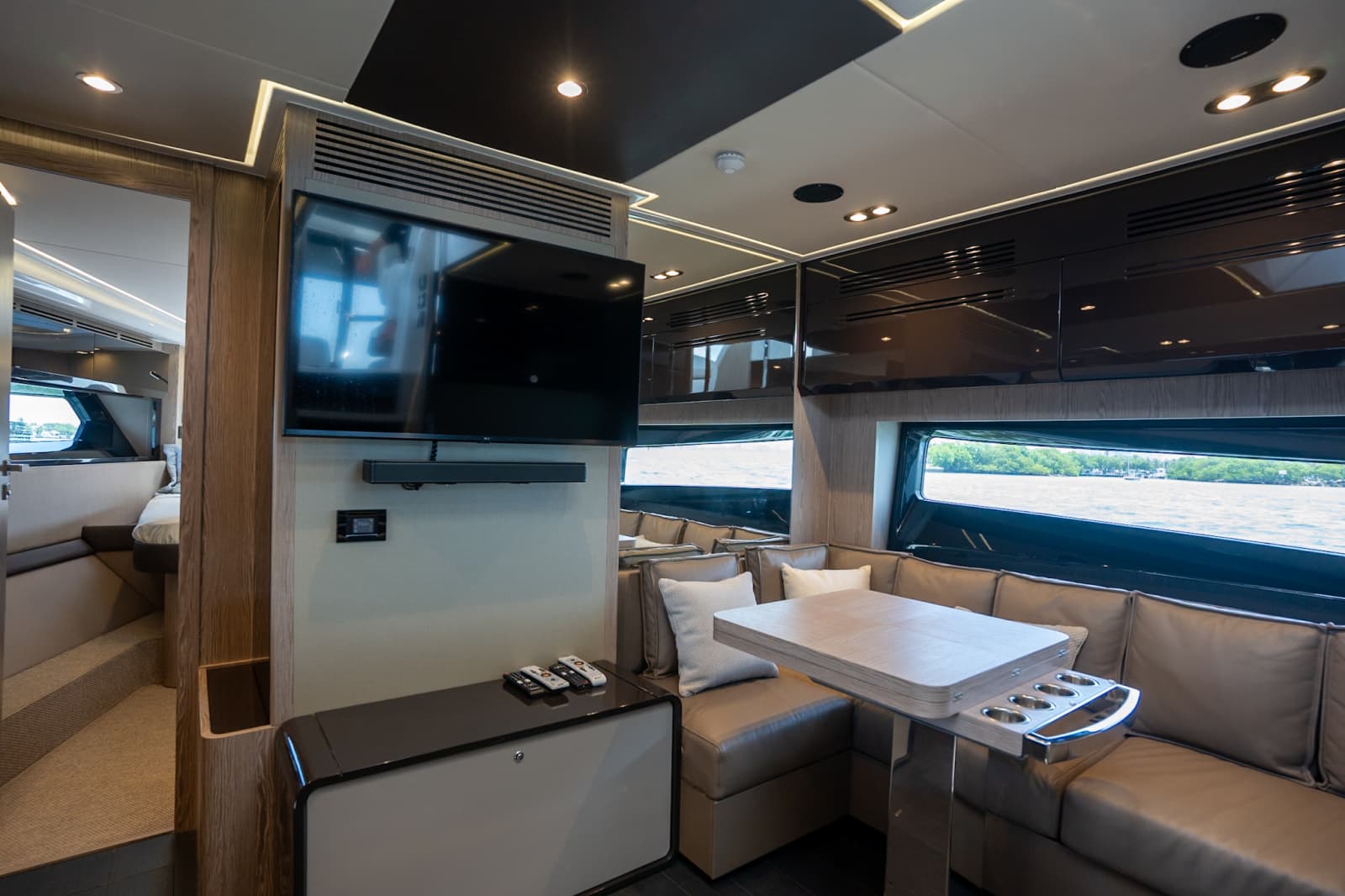 2025 Azimut ATLANTIS 51 - Photo 8