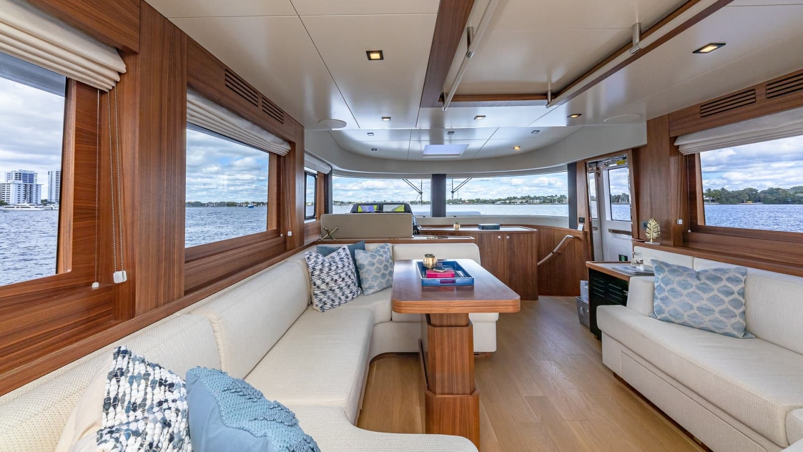 2023 Sirena Flybridge - Photo 36