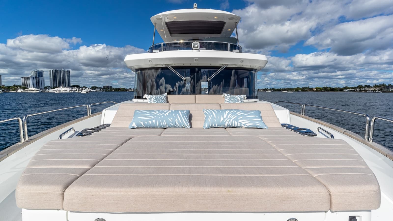 2023 Sirena Flybridge - Photo 21