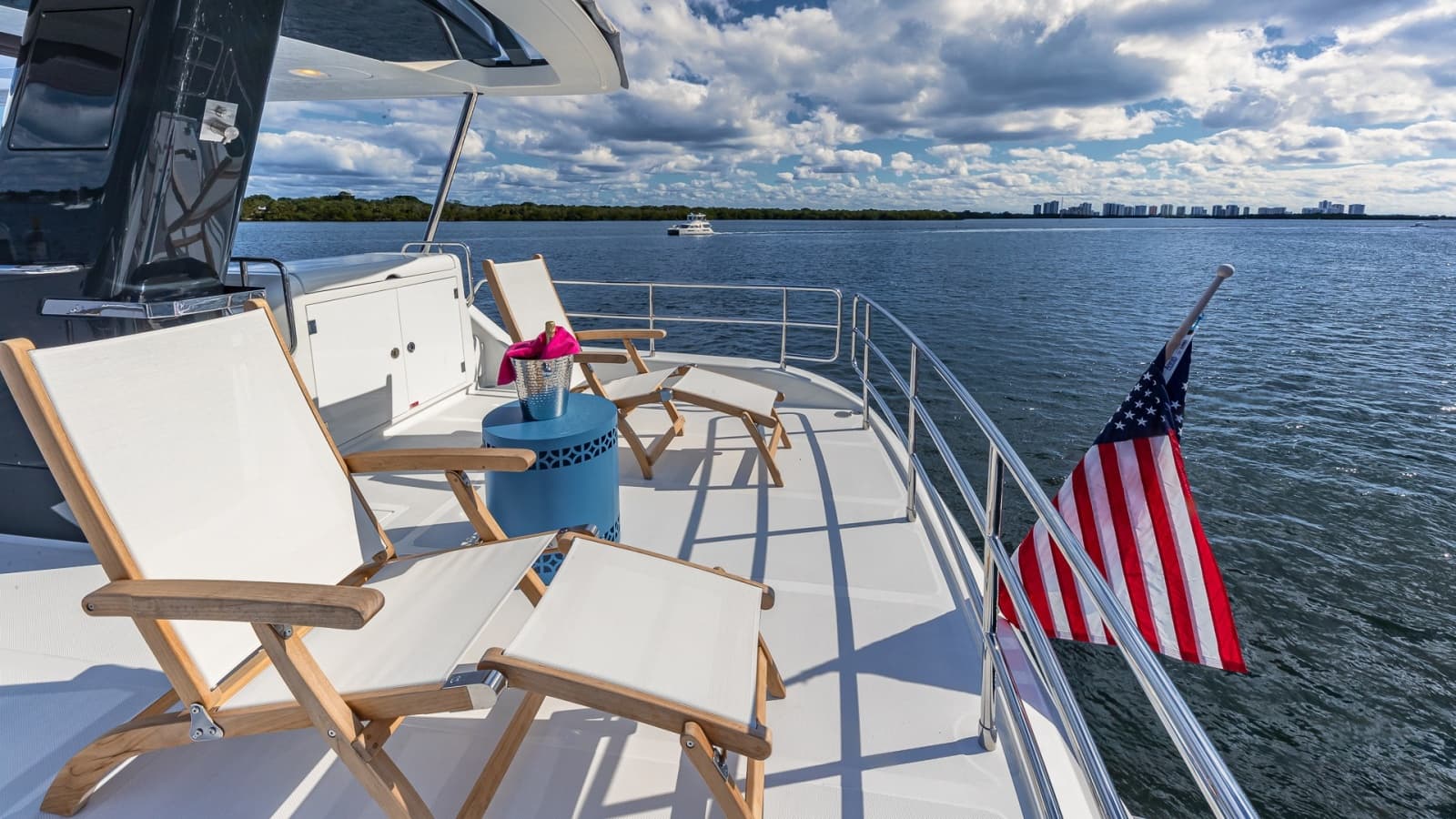 2023 Sirena Flybridge - Photo 25