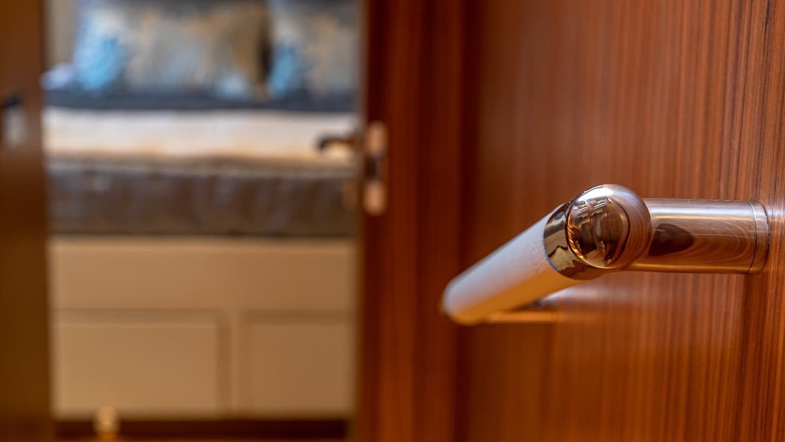 2023 Sirena Flybridge - Photo 42