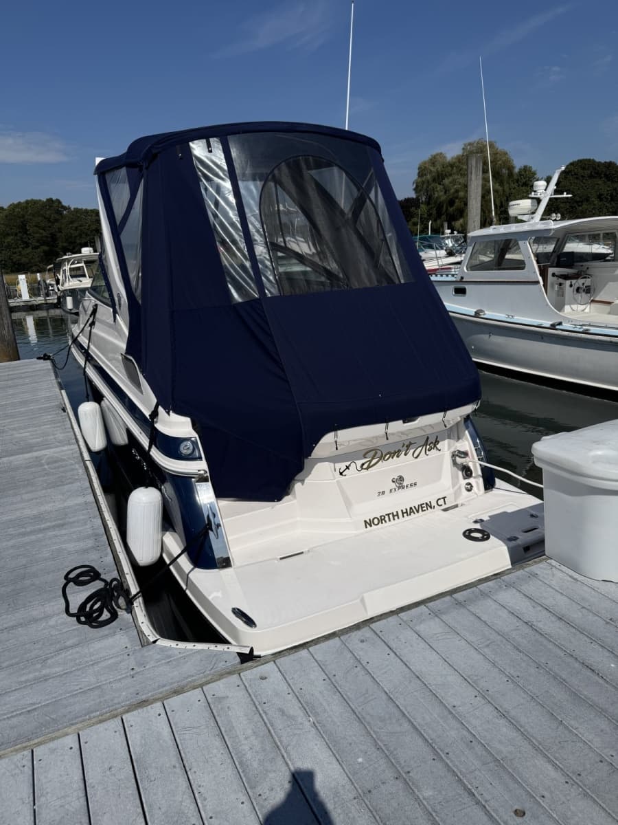 2018 Regal 28 Express - Photo 2