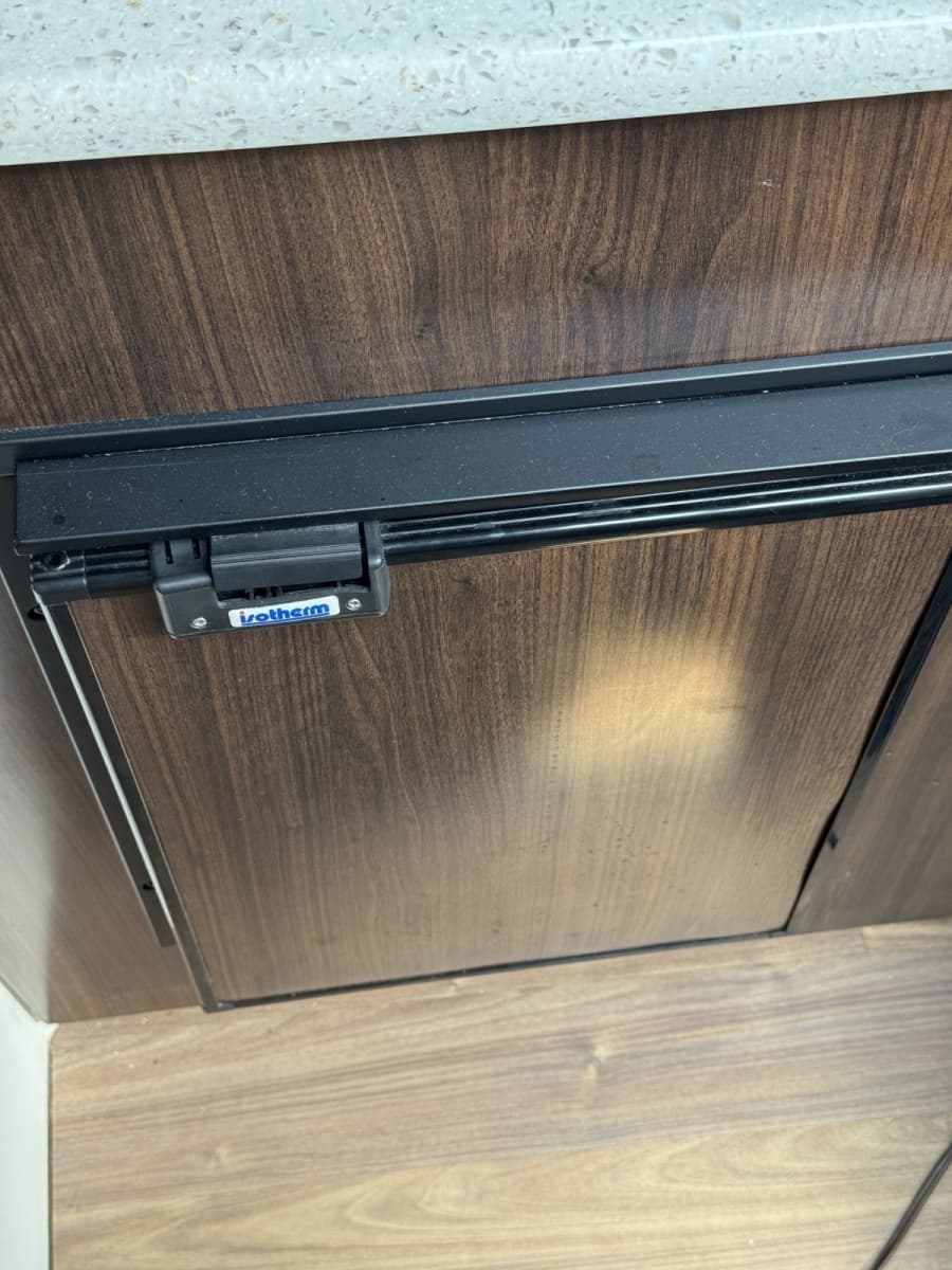 2018 Regal 28 Express - Photo 16