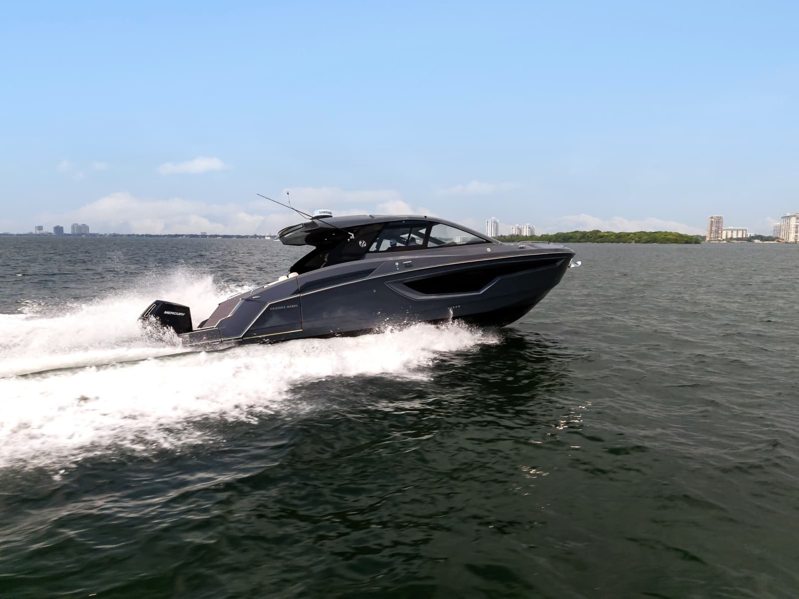 2023 Cruisers Yachts 42 GLS OB - Photo 1