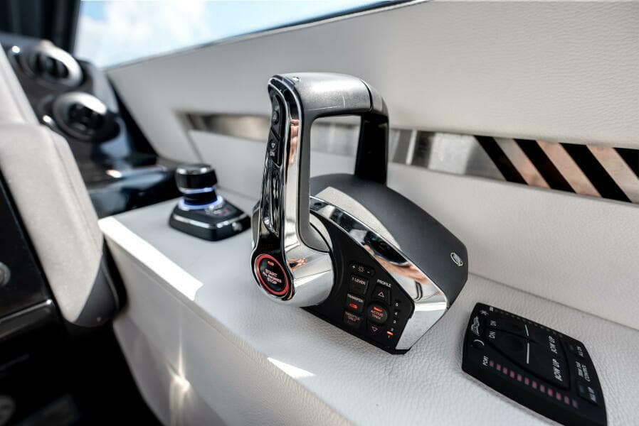 2023 Cruisers Yachts 42 GLS OB - Photo 74