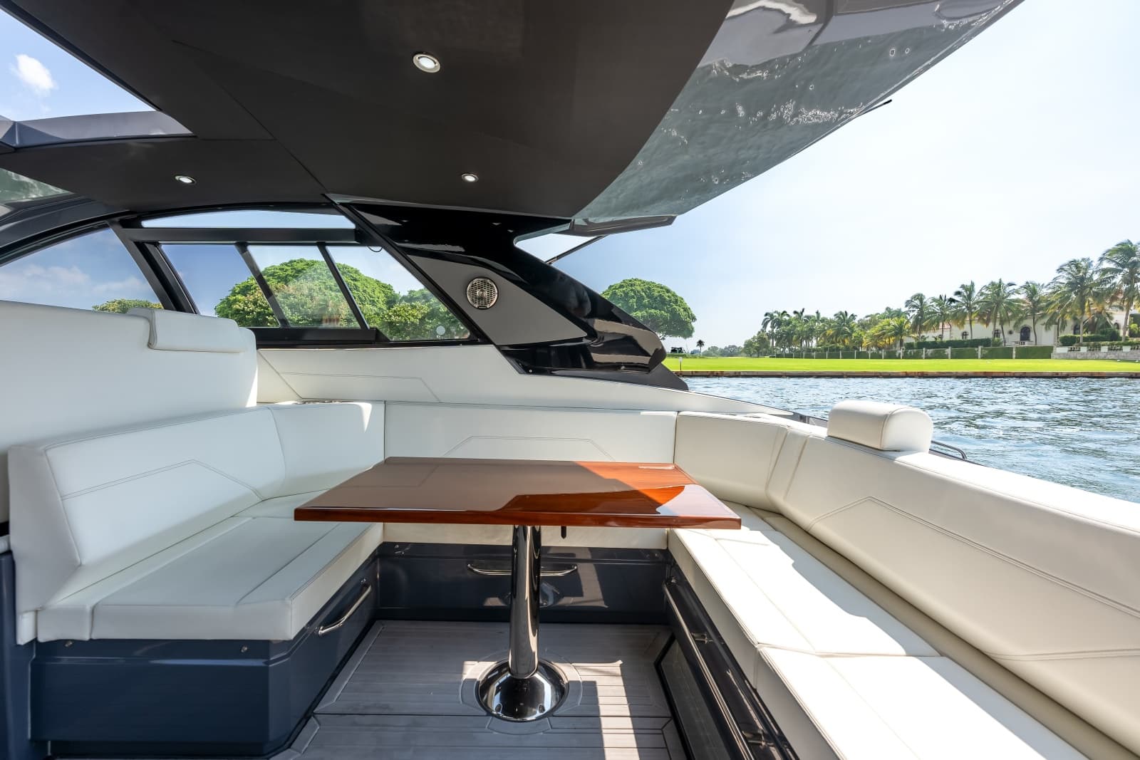 2023 Cruisers Yachts 42 GLS OB - Photo 25