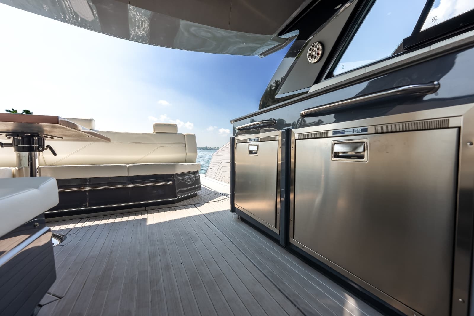 2023 Cruisers Yachts 42 GLS OB - Photo 22
