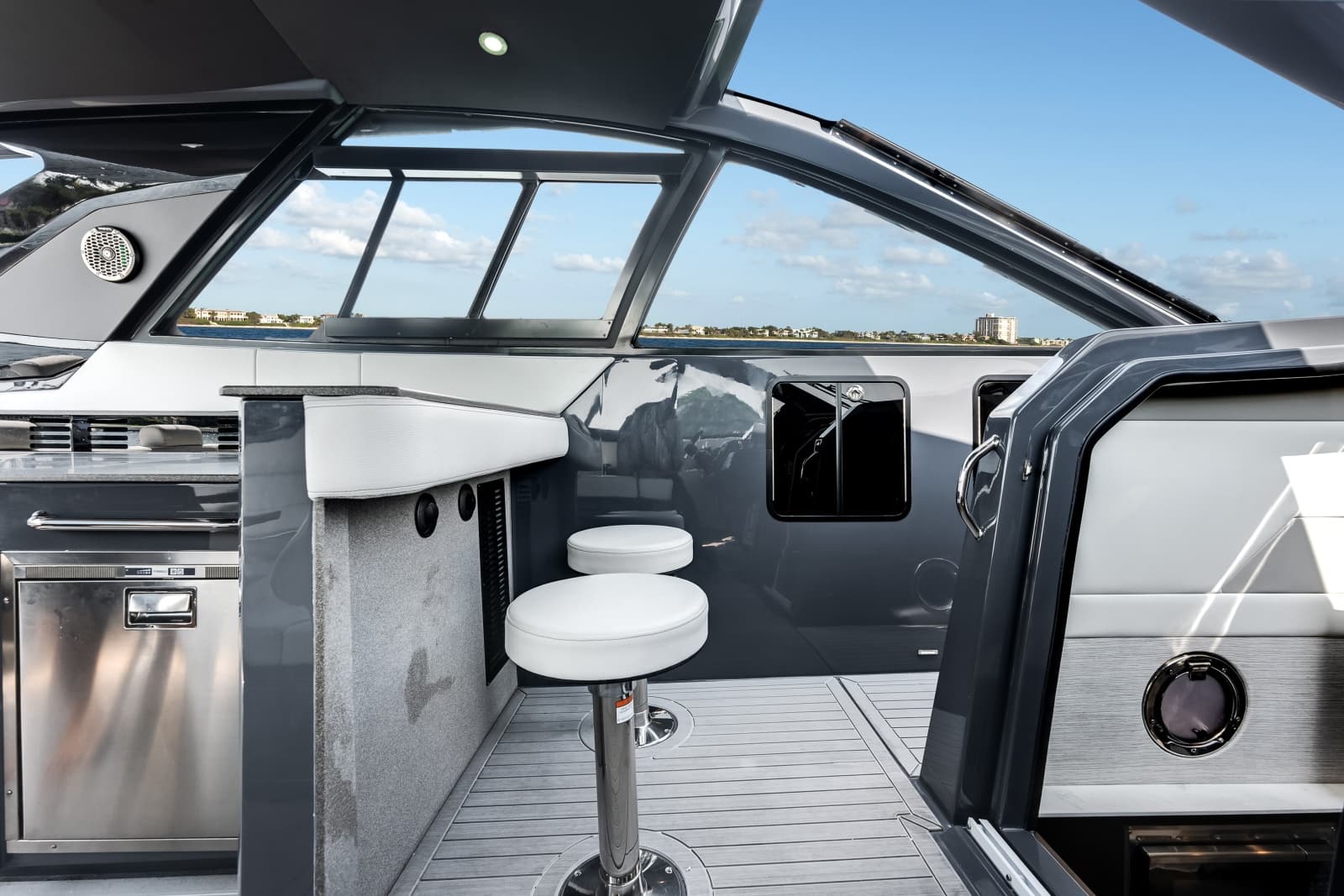 2023 Cruisers Yachts 42 GLS OB - Photo 33