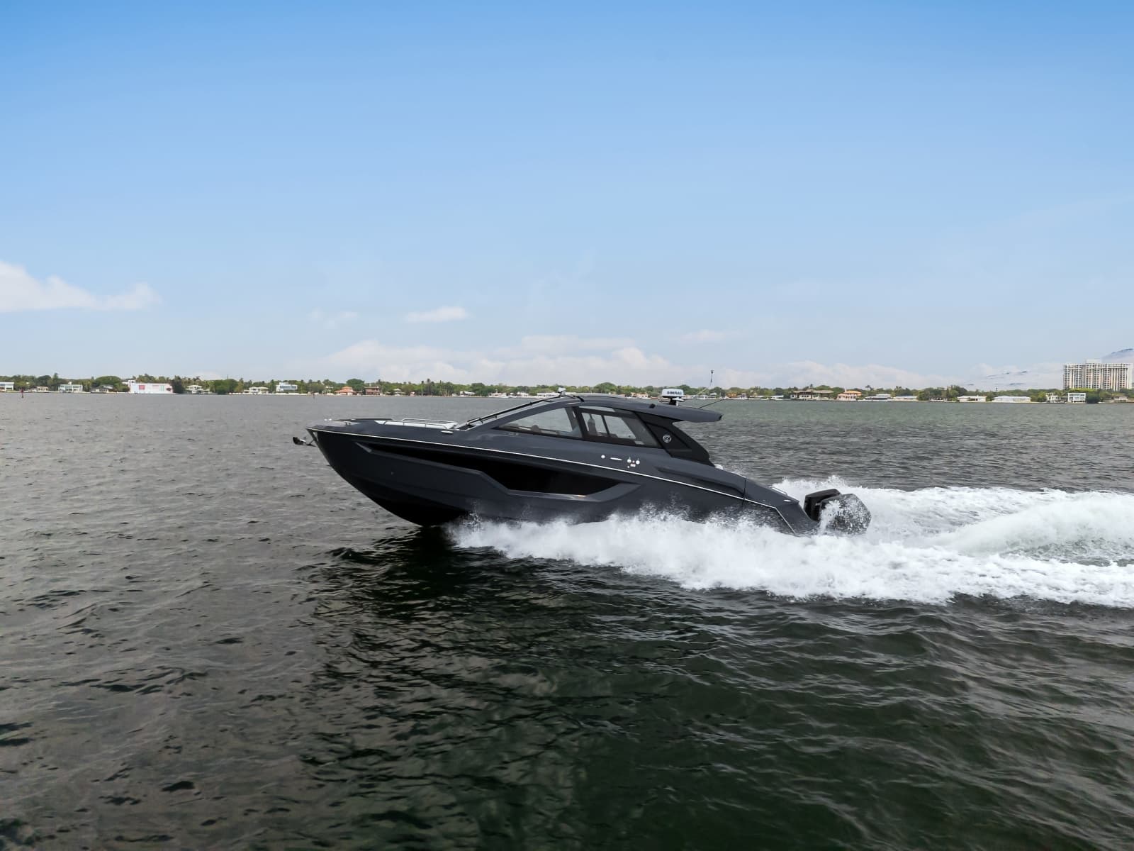 2023 Cruisers Yachts 42 GLS OB - Photo 4