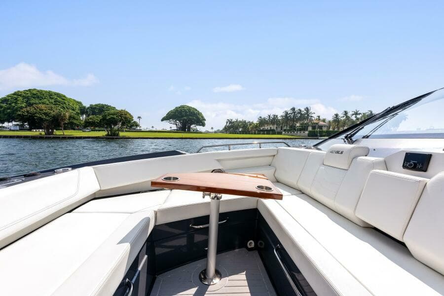 2023 Cruisers Yachts 42 GLS OB - Photo 46