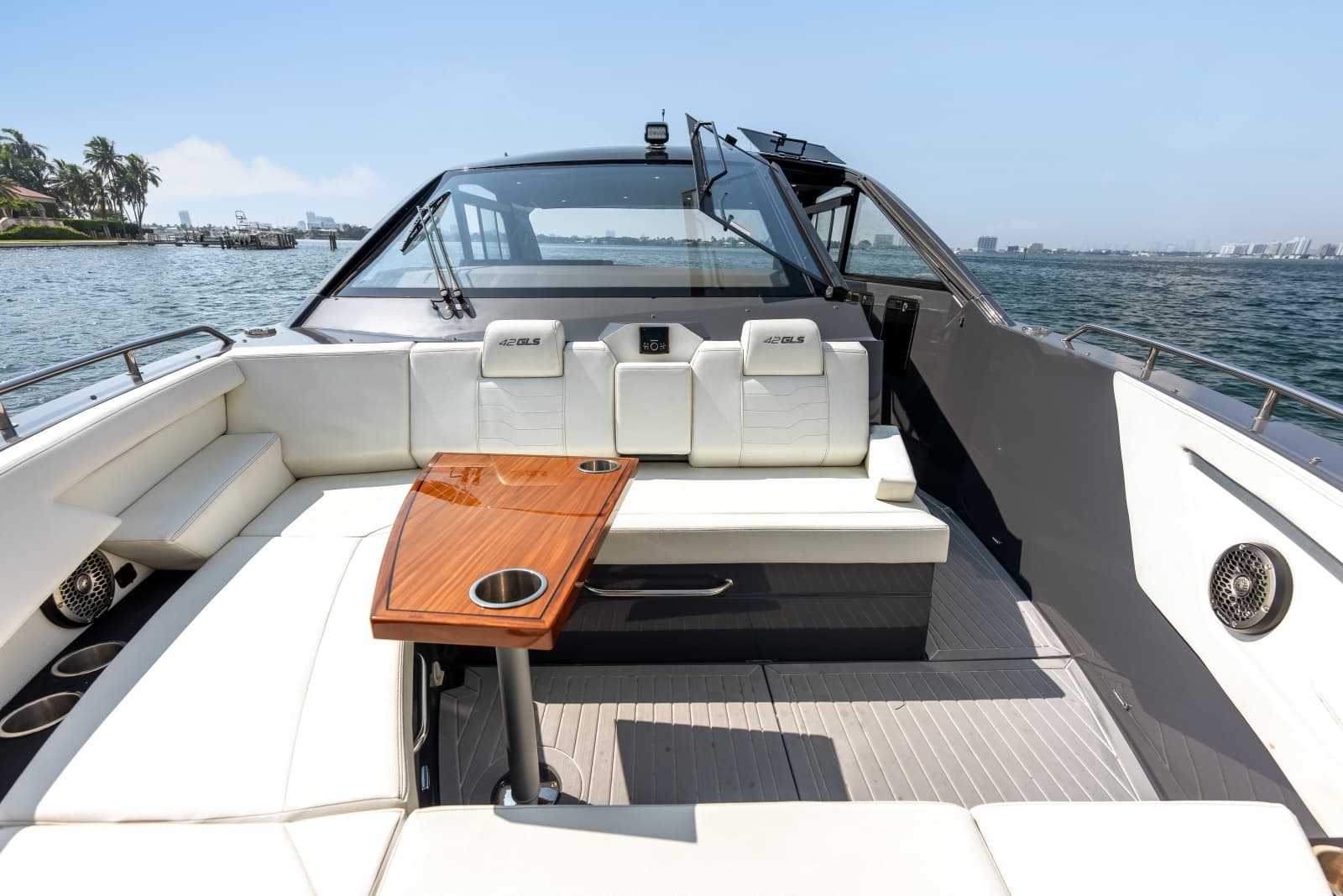 2023 Cruisers Yachts 42 GLS OB - Photo 35
