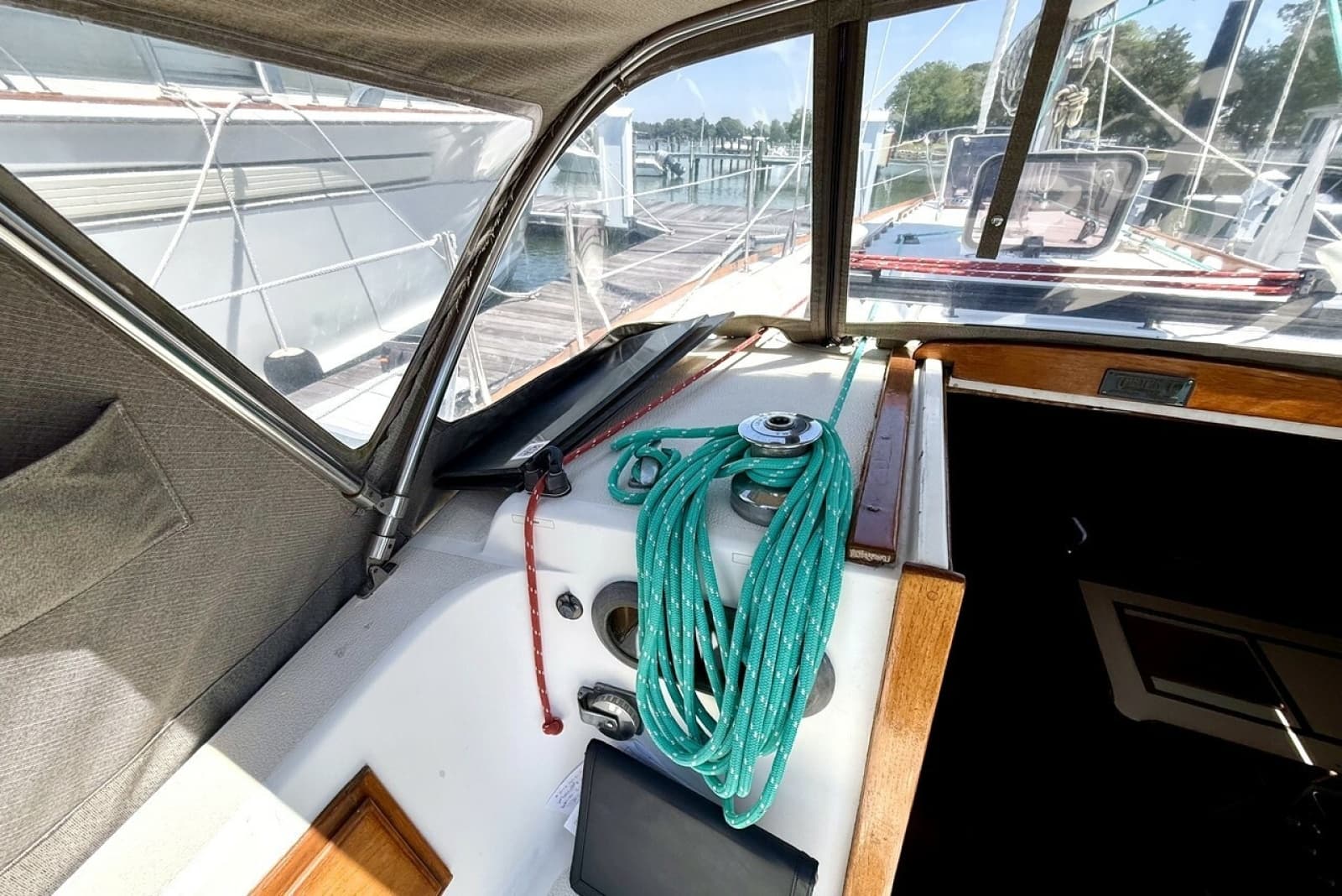 1980 Tartan 37 - Photo 22