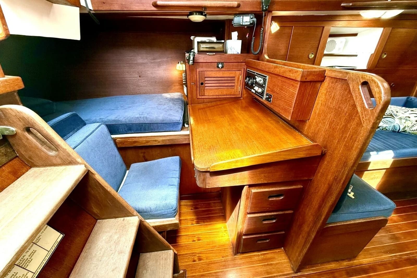 1980 Tartan 37 - Photo 25