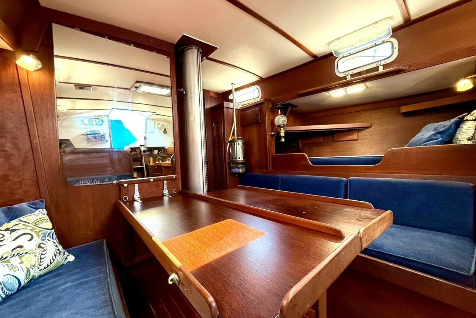 1980 Tartan 37 - Photo 36