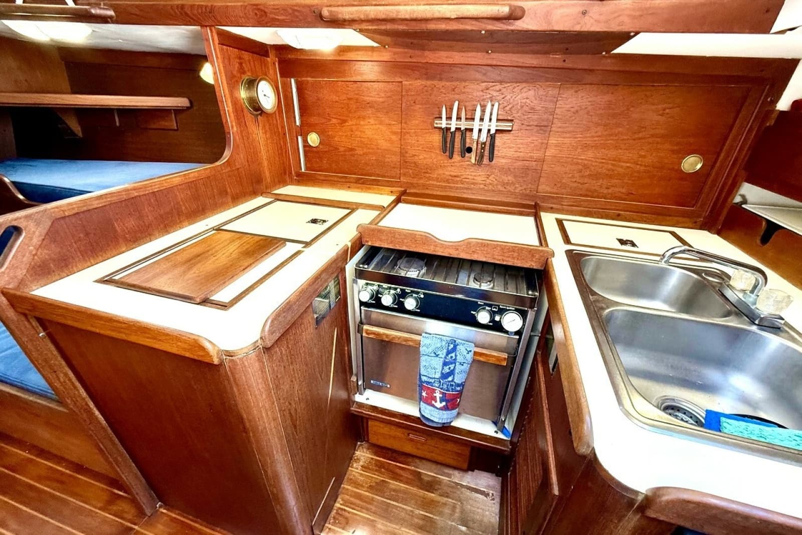 1980 Tartan 37 - Photo 31
